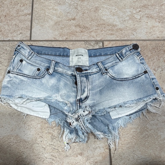One Teaspoon Women Shorts Size 27 - Picture 1 of 7